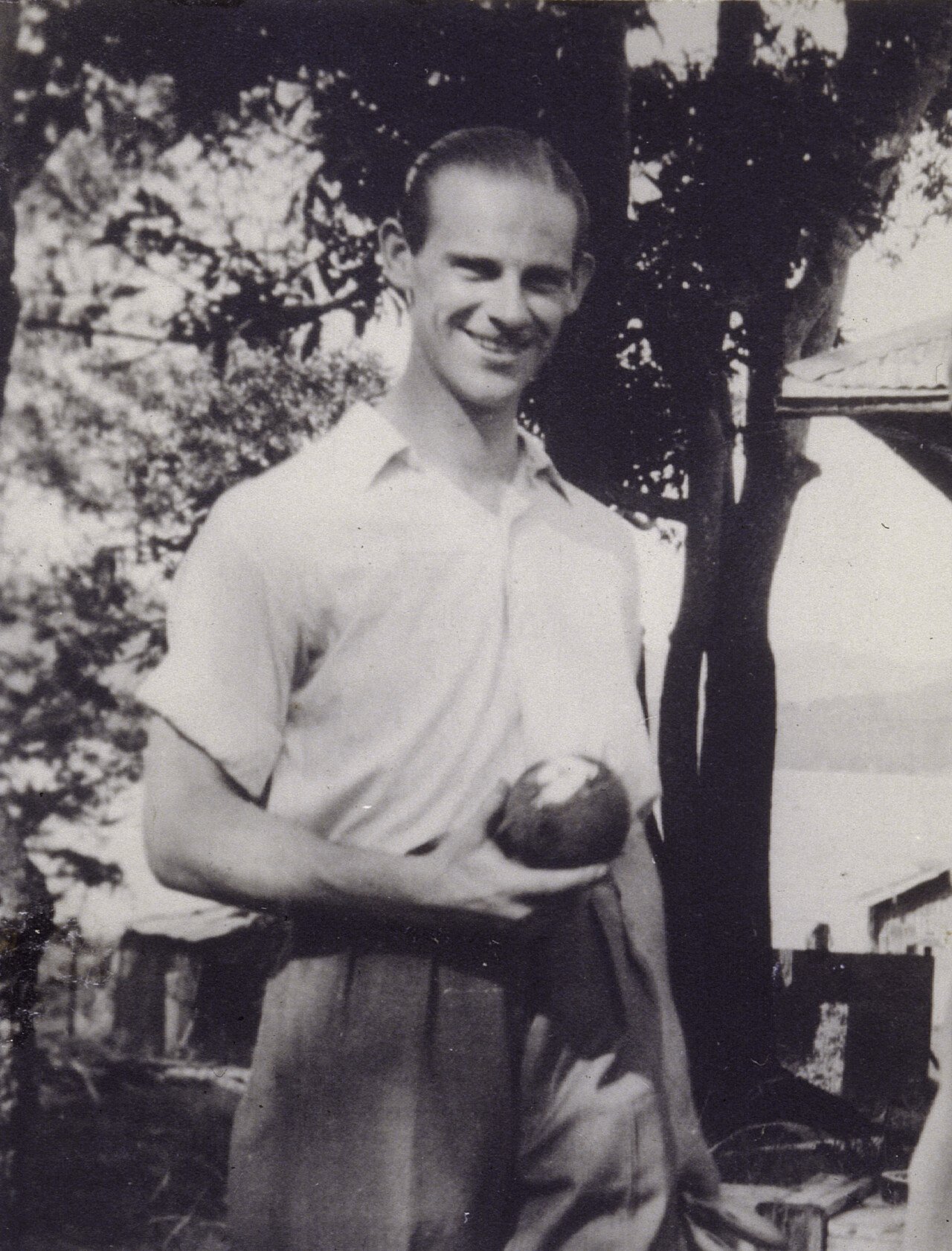 Indonesien, um 1948/49: Ab Nicholaas während einer Tournee mit der niederländischen Armee © »IK-Boek«, Sammlung Sachsenhausen