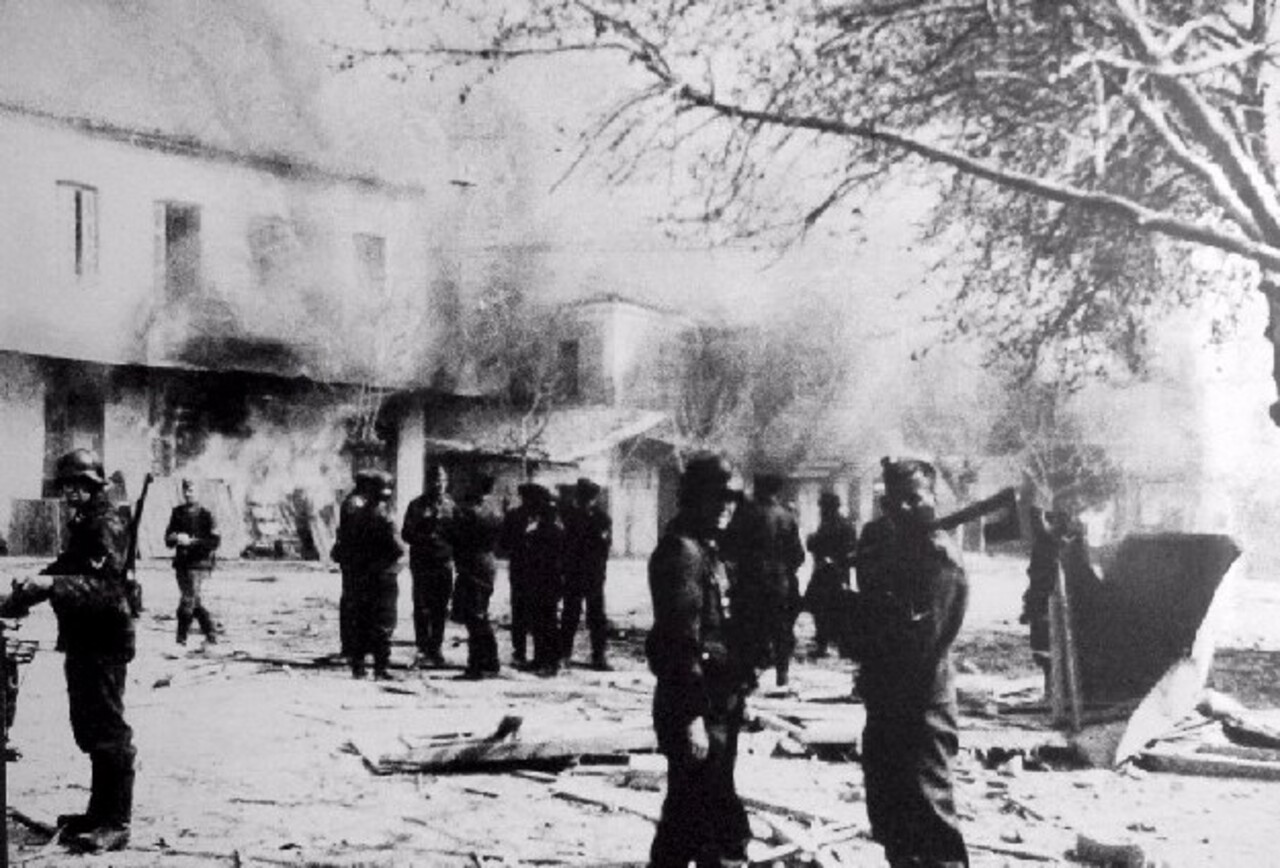 Distomo_massacre_1944.jpg
